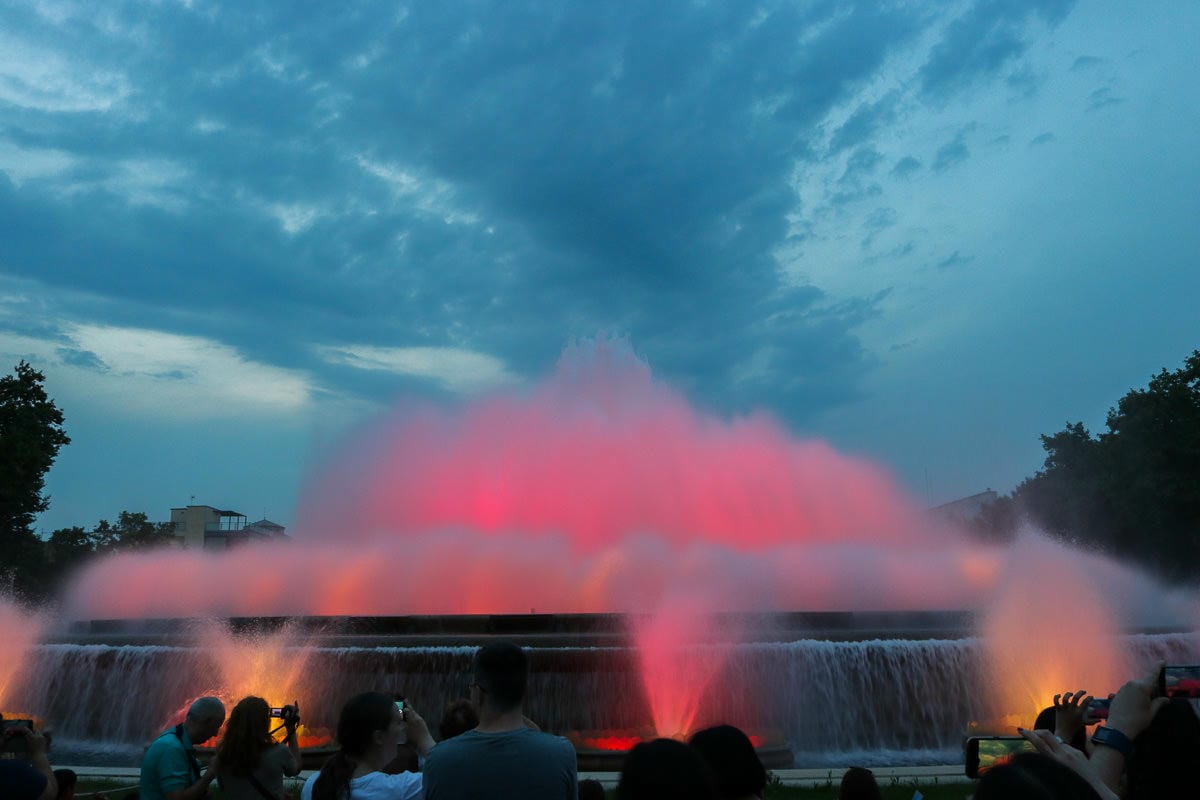 巴塞隆納魔幻噴泉時間表、西班牙廣場阿勒那競技場精彩大景