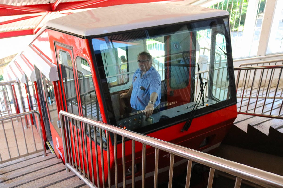 畢爾包纜車Artxanda 百年歷史放眼過去與未來