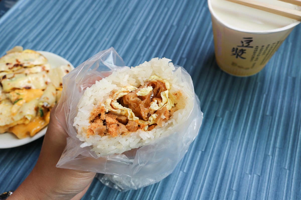 內湖早餐 張記永和四海豆漿大王 蛋餅豆漿都好吃 - 第11張圖 內湖早餐 張記永和四海豆漿大王 蛋餅豆漿都好吃