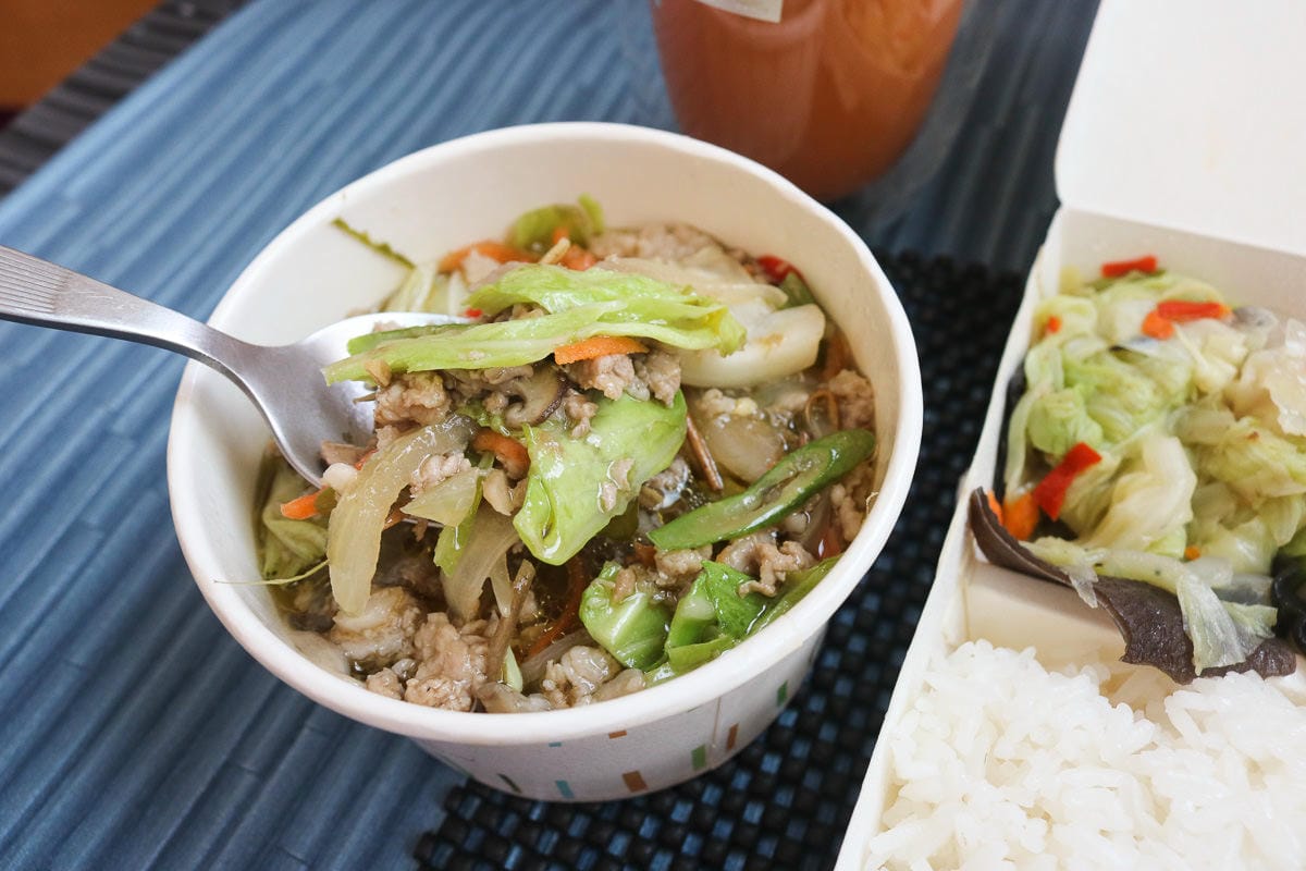 內湖美食 泰回味原泰料理外面沒有嘎猜與yam yam炒飯