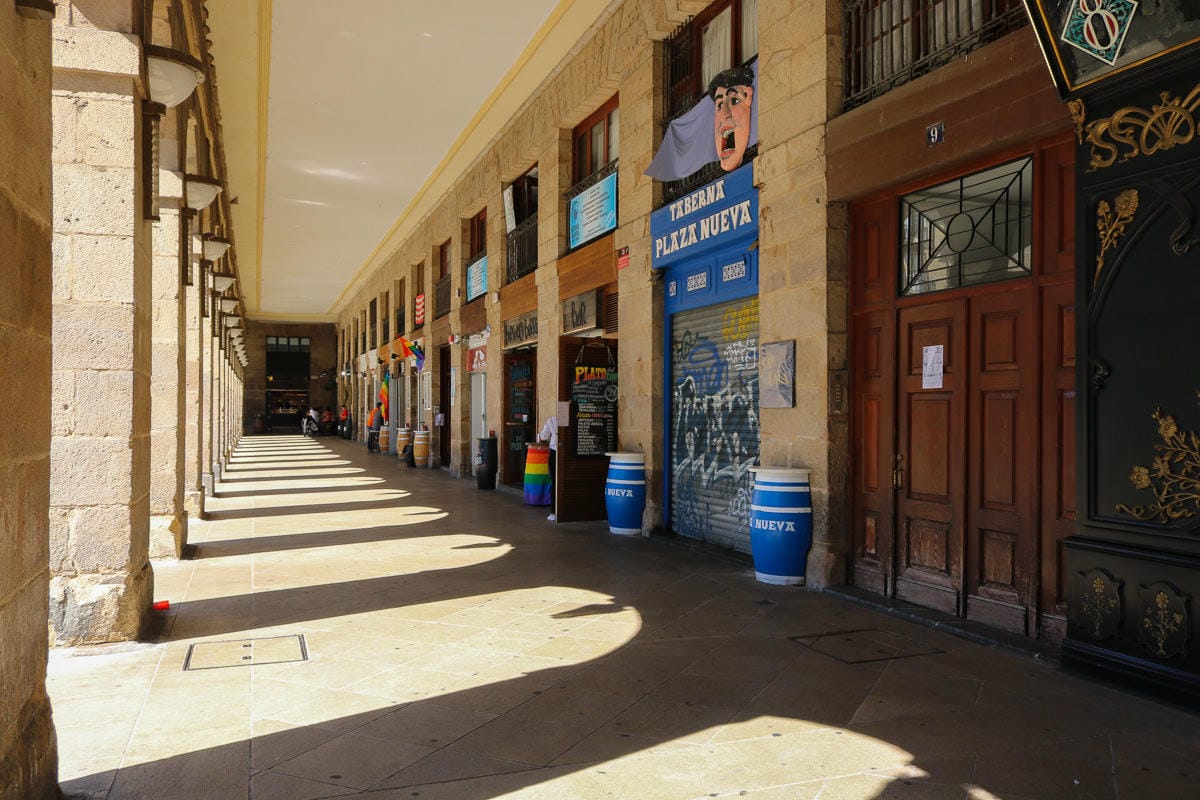 西班牙菜鹹嗎？西班牙一個人吃飯很奇怪嗎？一個人覓食燉飯燉麵的點餐指南