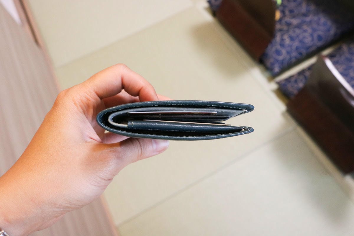 開箱澳洲皮夾Bellroy 輕薄時尚旅遊多用途 台幣千元鈔沒問題