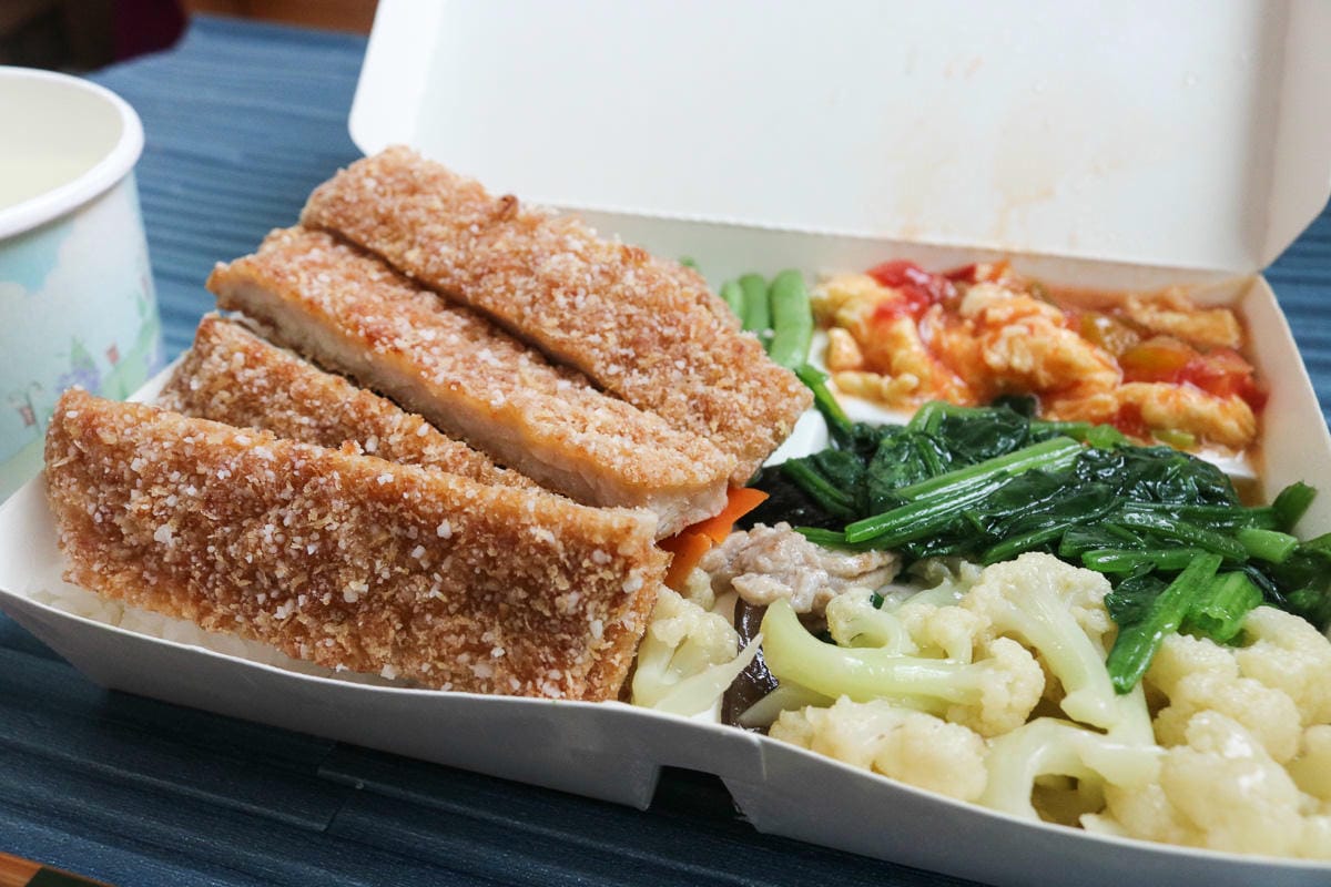 內湖便當五棧小館 堪比賓士人氣便當跟闆娘一樣寶刀未老(附菜單