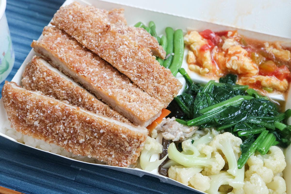 內湖便當五棧小館 堪比賓士人氣便當跟闆娘一樣寶刀未老(附菜單