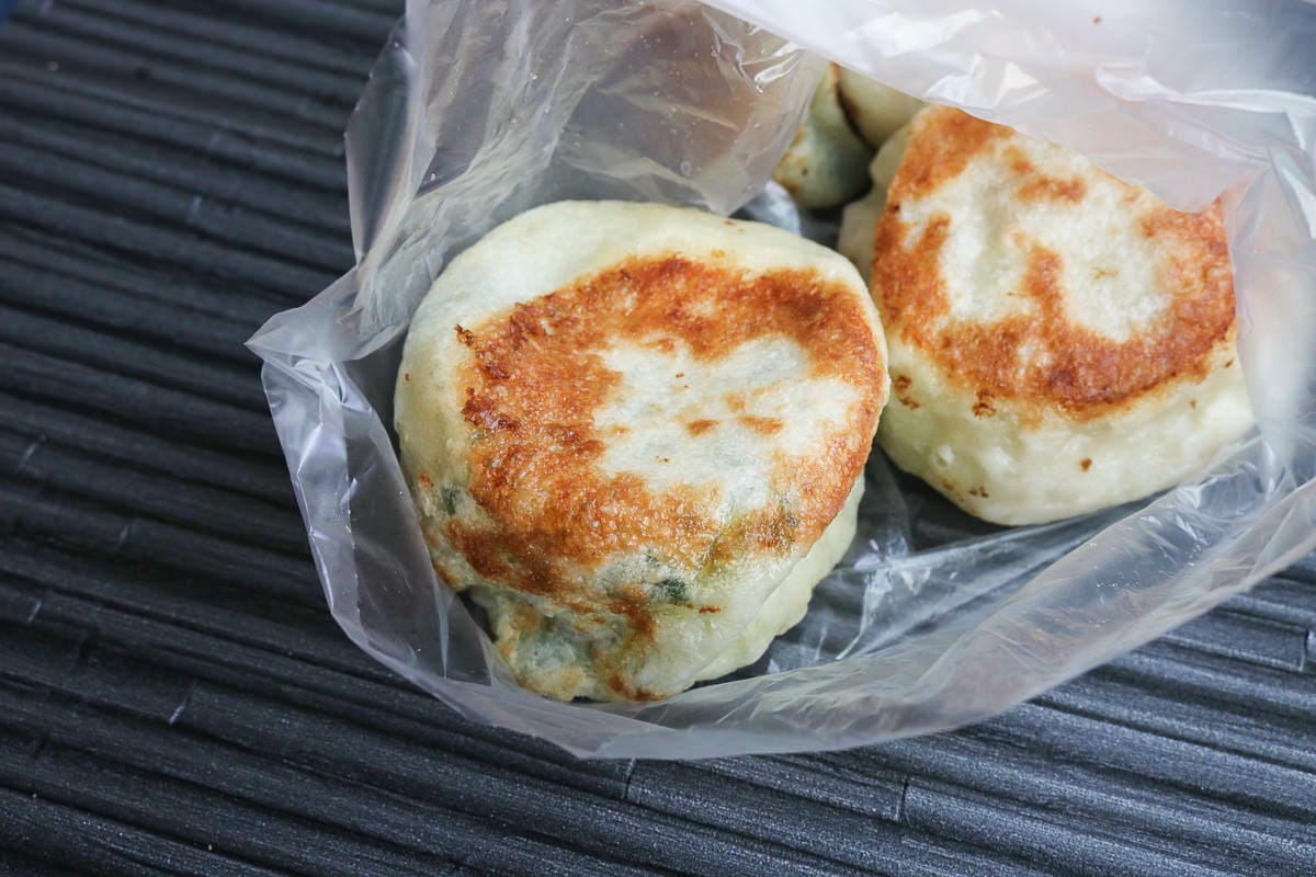 內湖早餐推薦水煎包 宏易水煎包記得加辣 - 第4張圖 內湖早餐推薦水煎包 宏易水煎包記得加辣