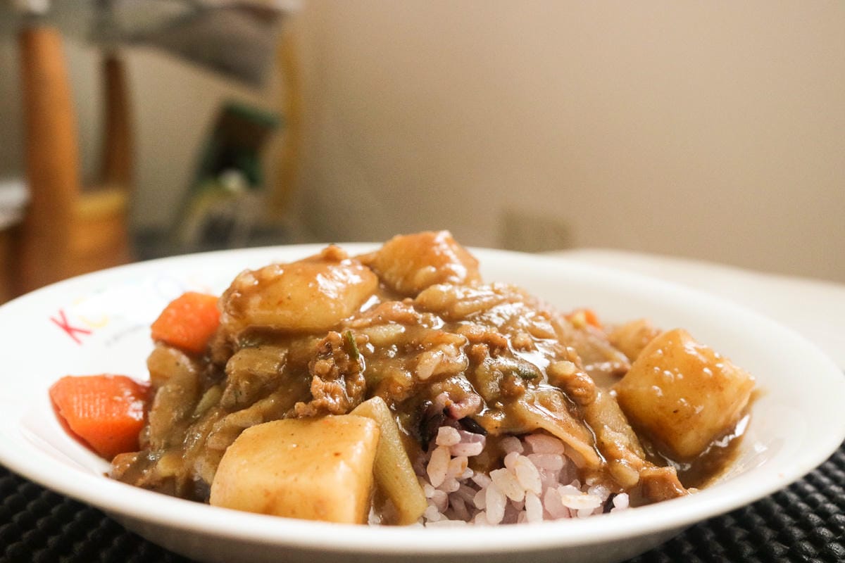 咖哩食譜 特製日式咖哩飯肉末版！肉燥新吃法