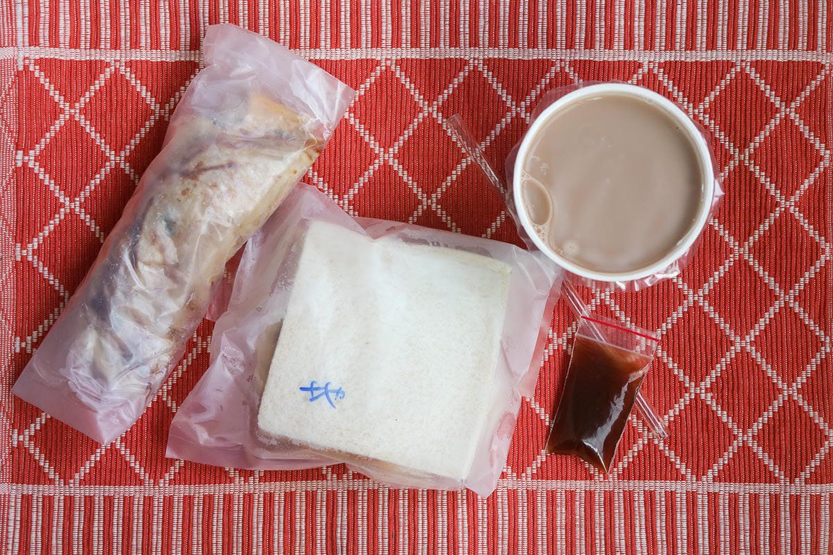 內湖美食！陽光68早餐吐司，地獄肉蛋不愧是招牌一吃就上癮