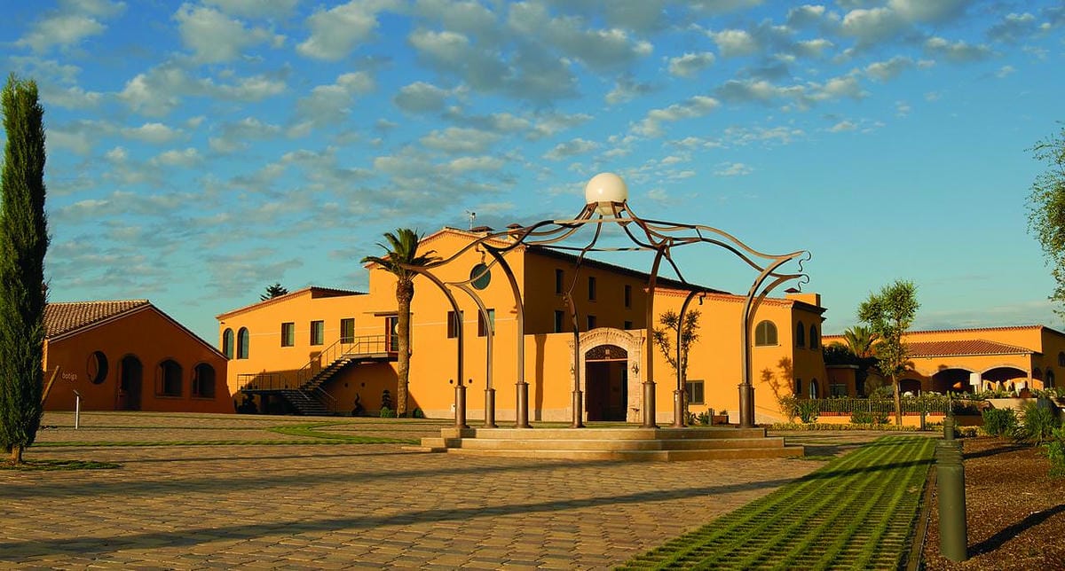 西班牙官方觀光推薦葡萄酒莊住一晚：從北到南，從飯店到民宿