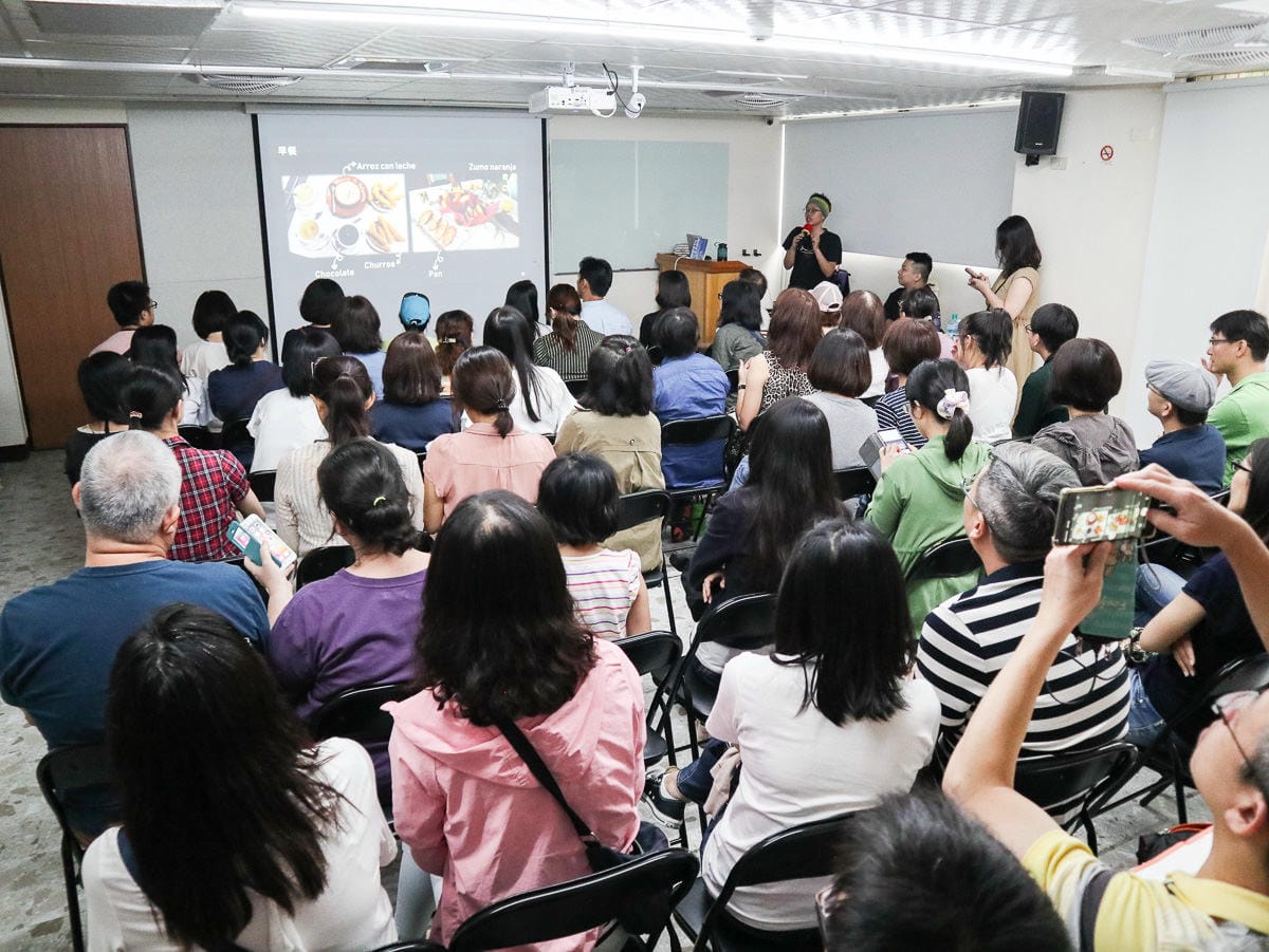 巴塞隆納自助超簡單！老蝦出書！精選分區玩樂 X 實用點餐教戰