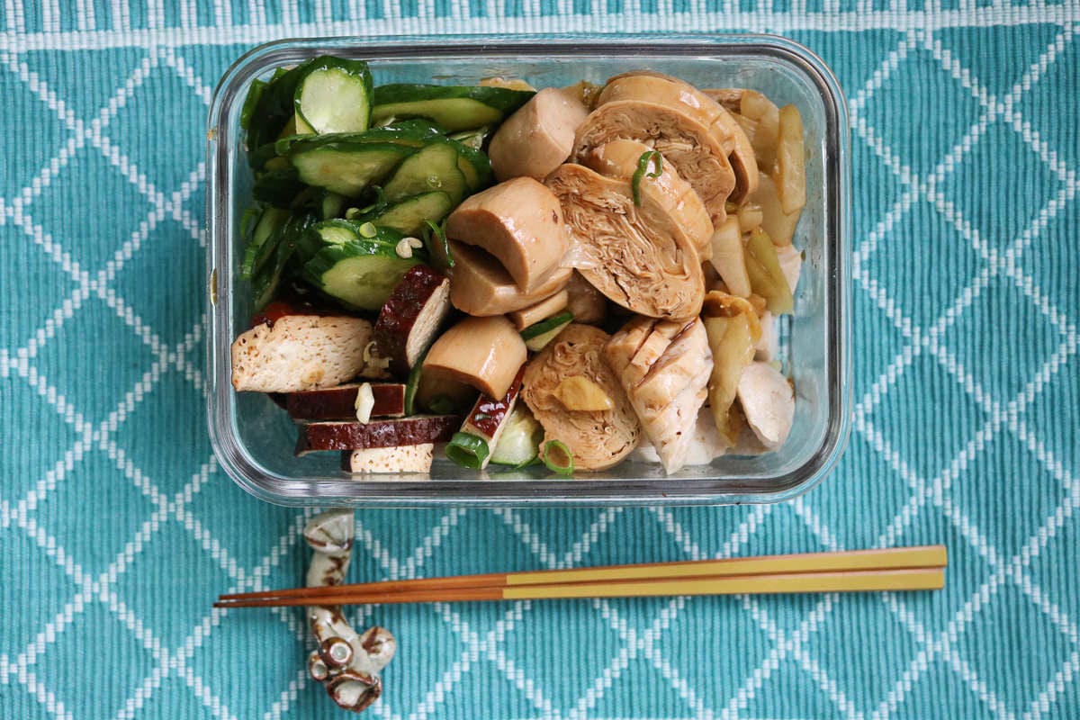 內湖737巷夜市，幸福滷味從午茶到宵夜，老店飄香20年