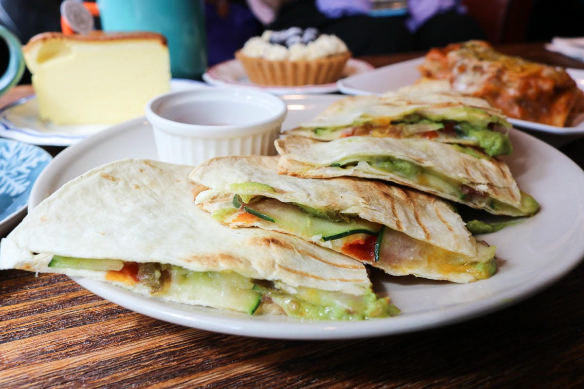 從內湖出發！天母藍白小鎮這樣的甜點價格可以嗎？