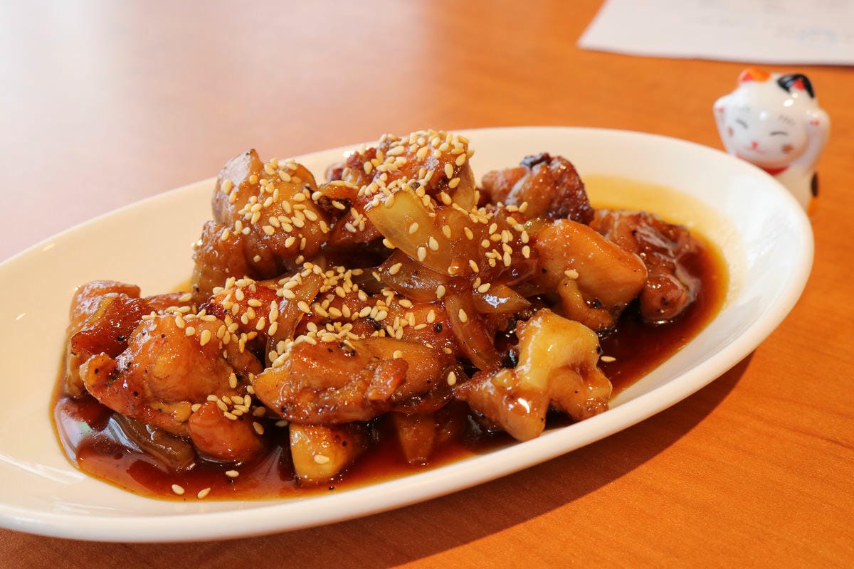 內湖美食，轉角貓咖啡早午餐簡餐不限時被貓咪擁抱