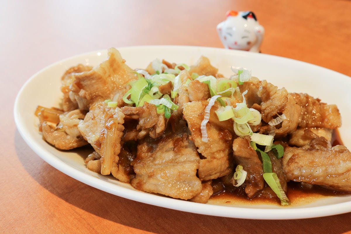 內湖美食，轉角貓咖啡早午餐簡餐不限時被貓咪擁抱