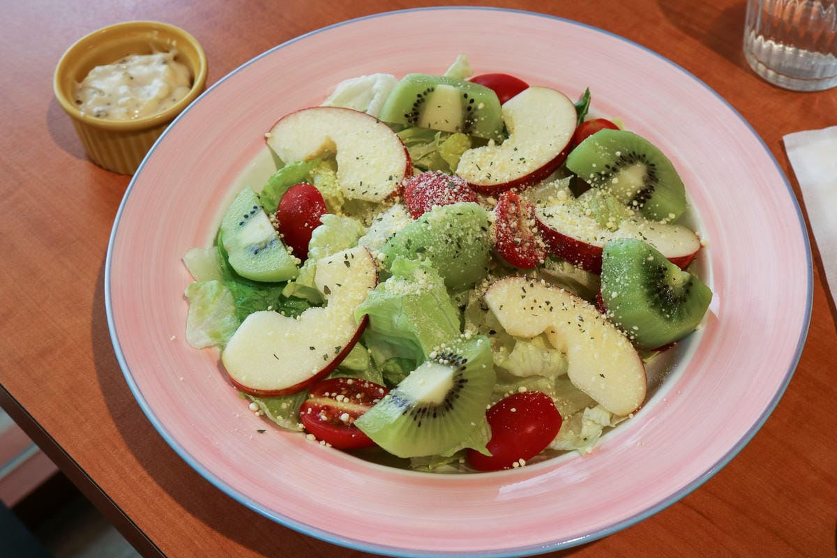 內湖美食，轉角貓咖啡早午餐簡餐不限時被貓咪擁抱