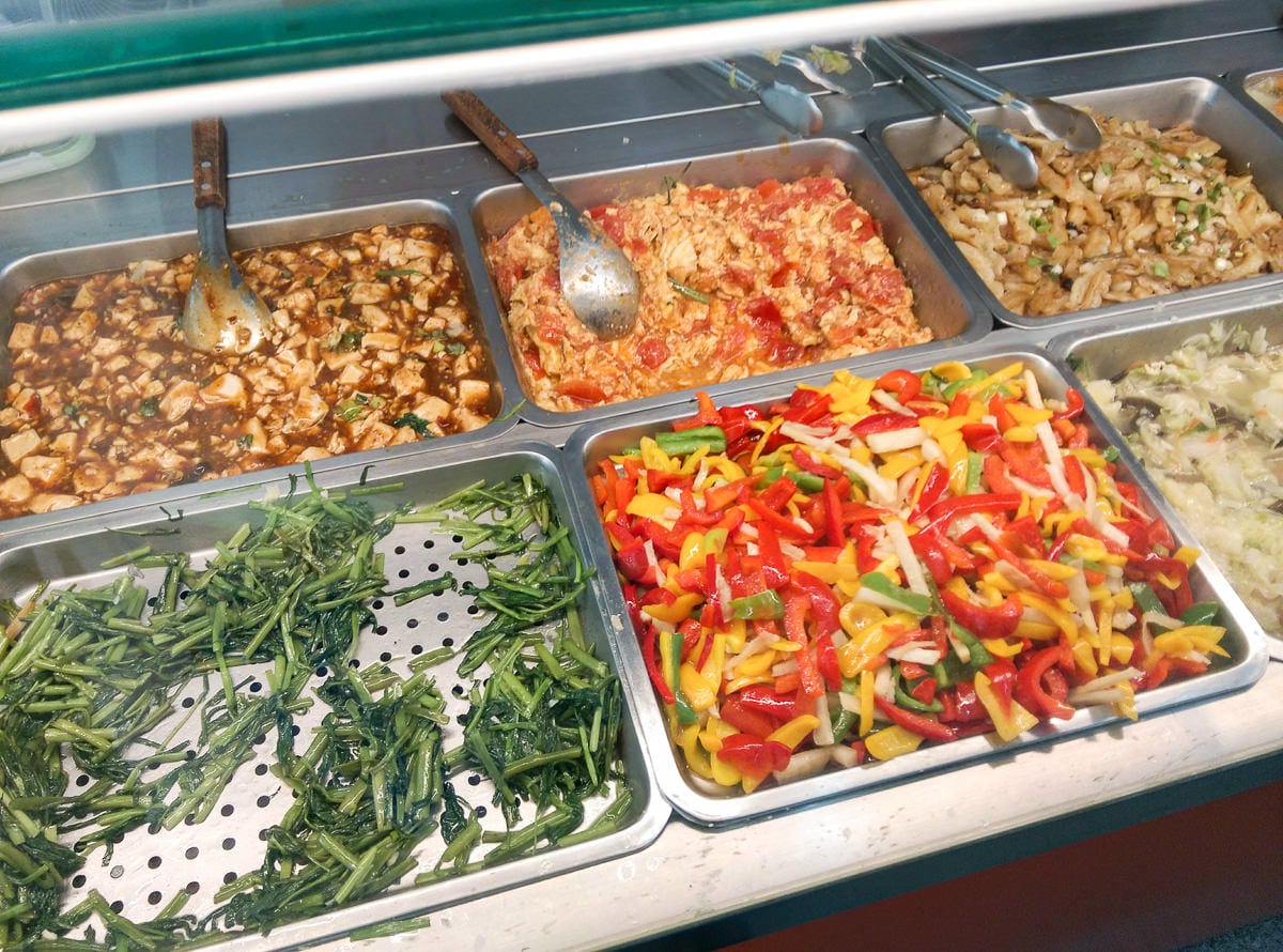 內湖美食豐禾便當加入午餐戰場，厚切排骨好吃內湖江南店有外送