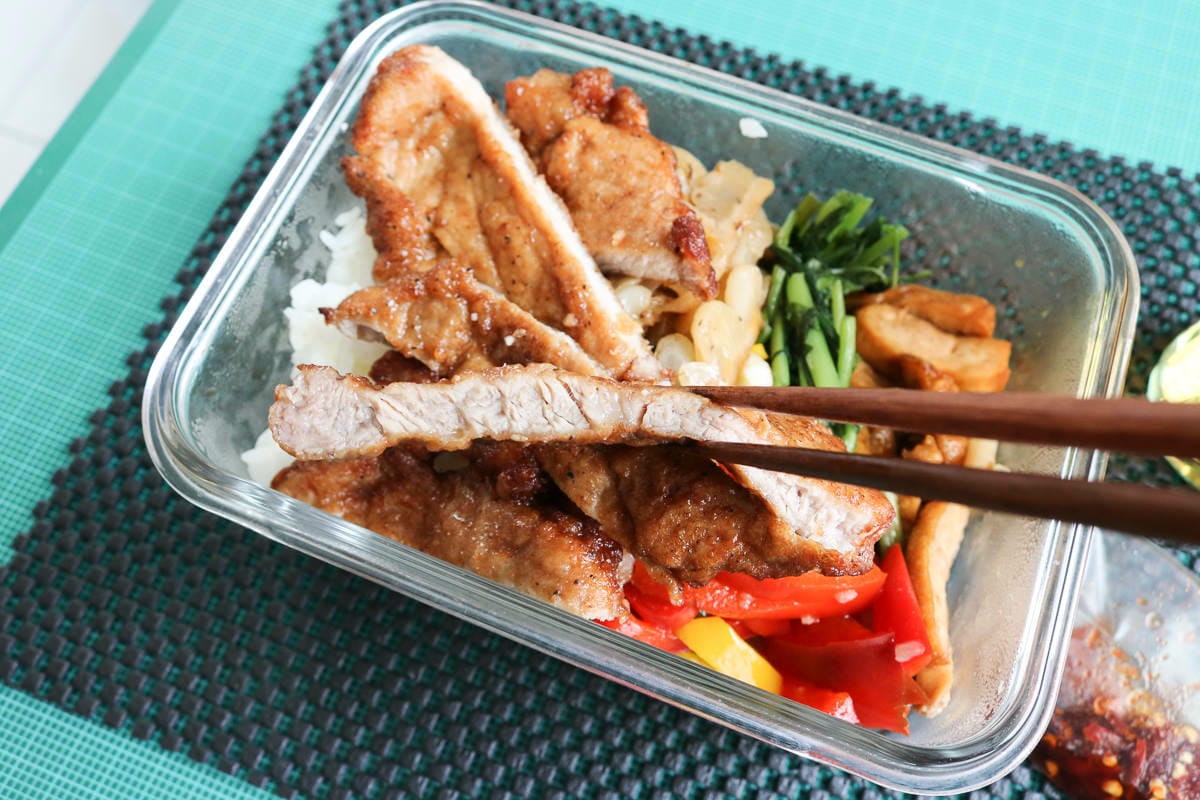 內湖美食豐禾便當加入午餐戰場，厚切排骨好吃內湖江南店有外送