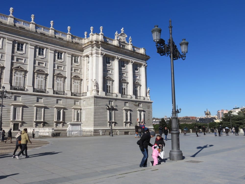 馬德里王宮景點票價注意，非所有人免費請看清楚啊