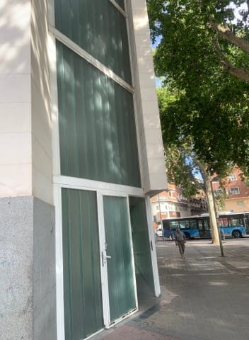 馬德里市區推薦洗澡淋浴的地方,靠近阿托查車站乾淨又方便 - 第4張圖 馬德里市區推薦洗澡淋浴的地方,靠近阿托查車站乾淨又方便