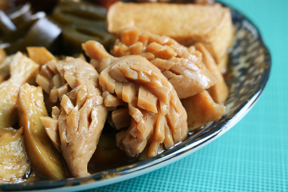 捷運西湖站無名滷味，素食滷味內湖285巷小吃媽媽們直接用搶的