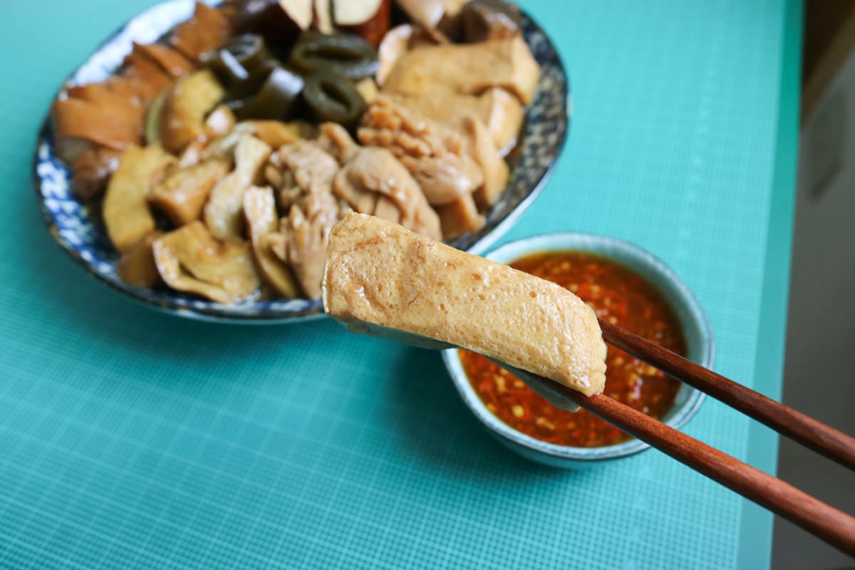 捷運西湖站無名滷味，素食滷味內湖285巷小吃媽媽們直接用搶的