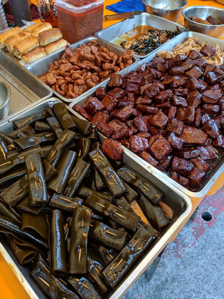 捷運西湖站無名滷味，素食滷味內湖285巷小吃媽媽們直接用搶的