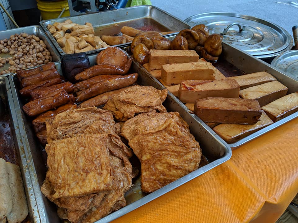 捷運西湖站無名滷味，素食滷味內湖285巷小吃媽媽們直接用搶的