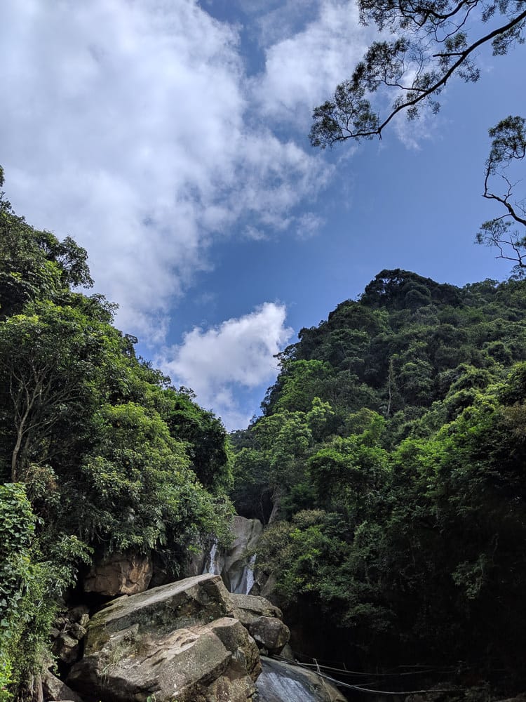 內湖爬山健行走路推薦路線，忠勇山碧山巖金面山拿來練朝聖之路很夠用