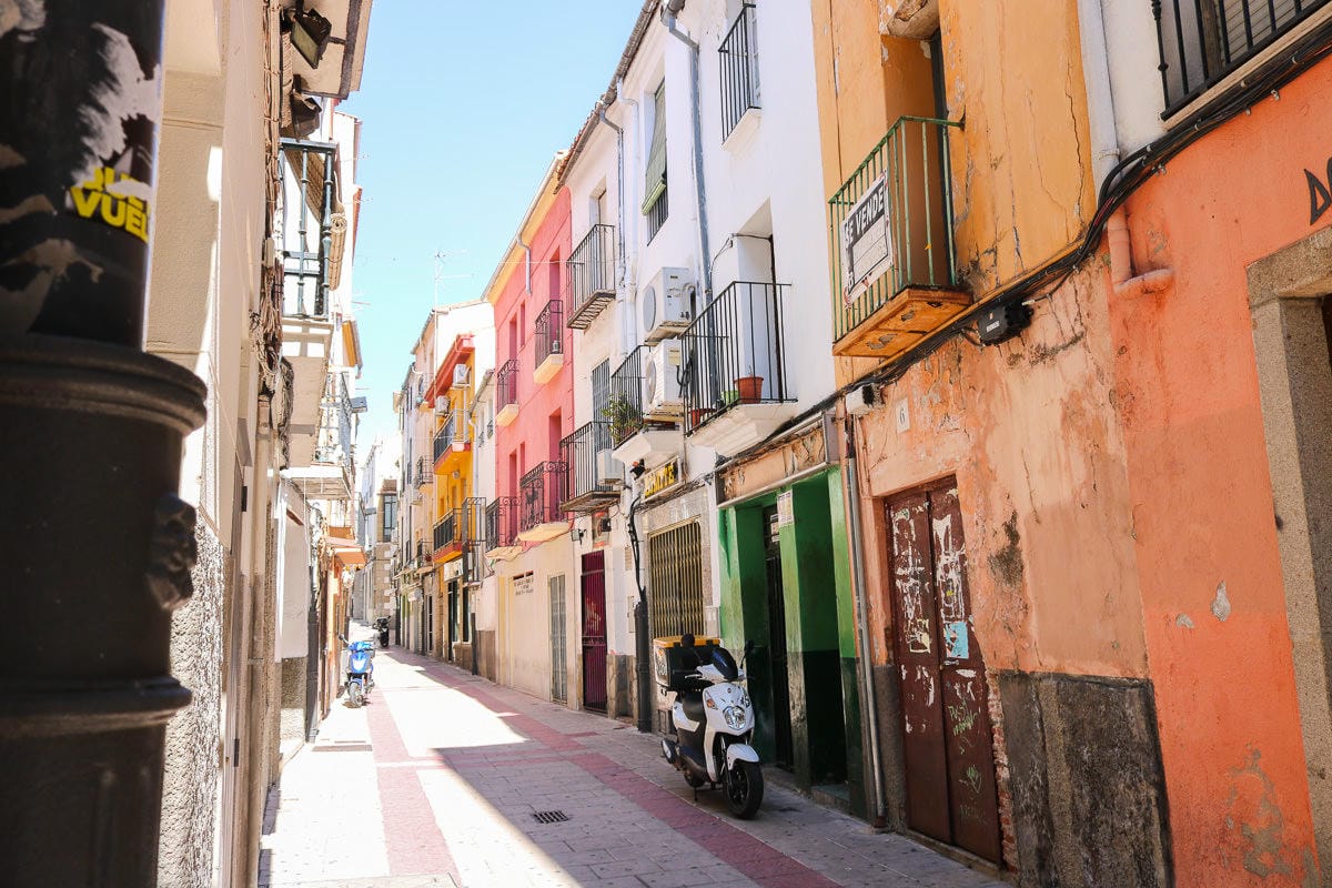 西班牙普拉森西亞自助｜景點交通住宿旅遊路線