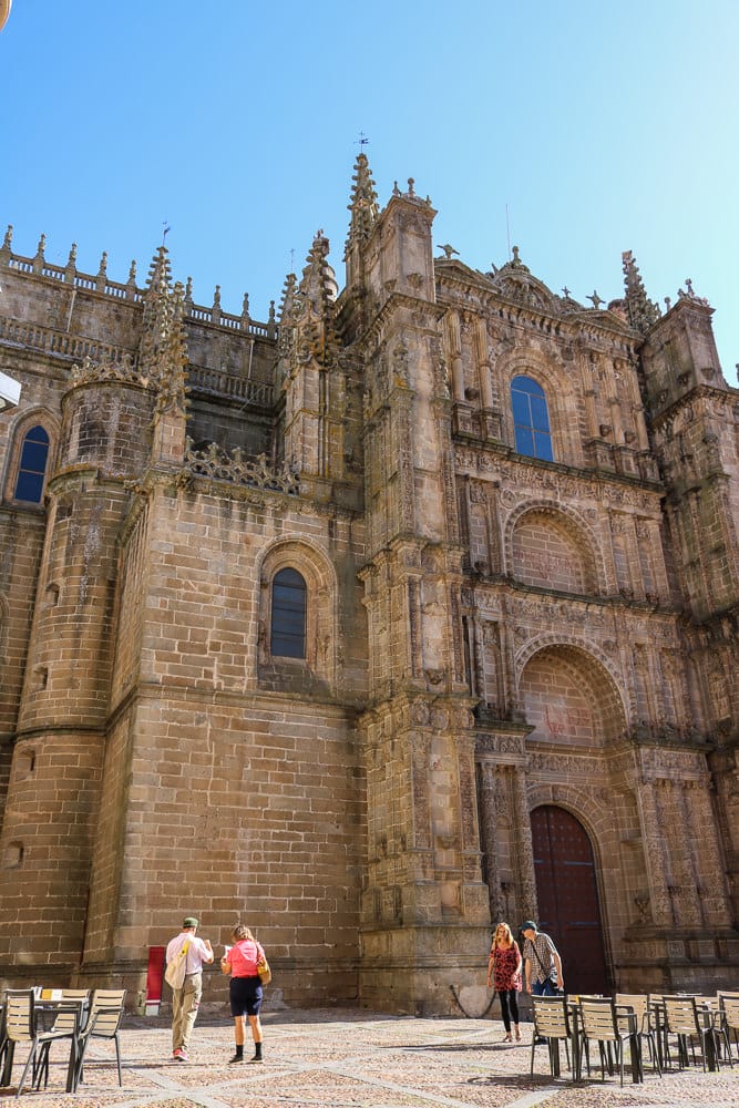 西班牙普拉森西亞自助｜景點交通住宿旅遊路線