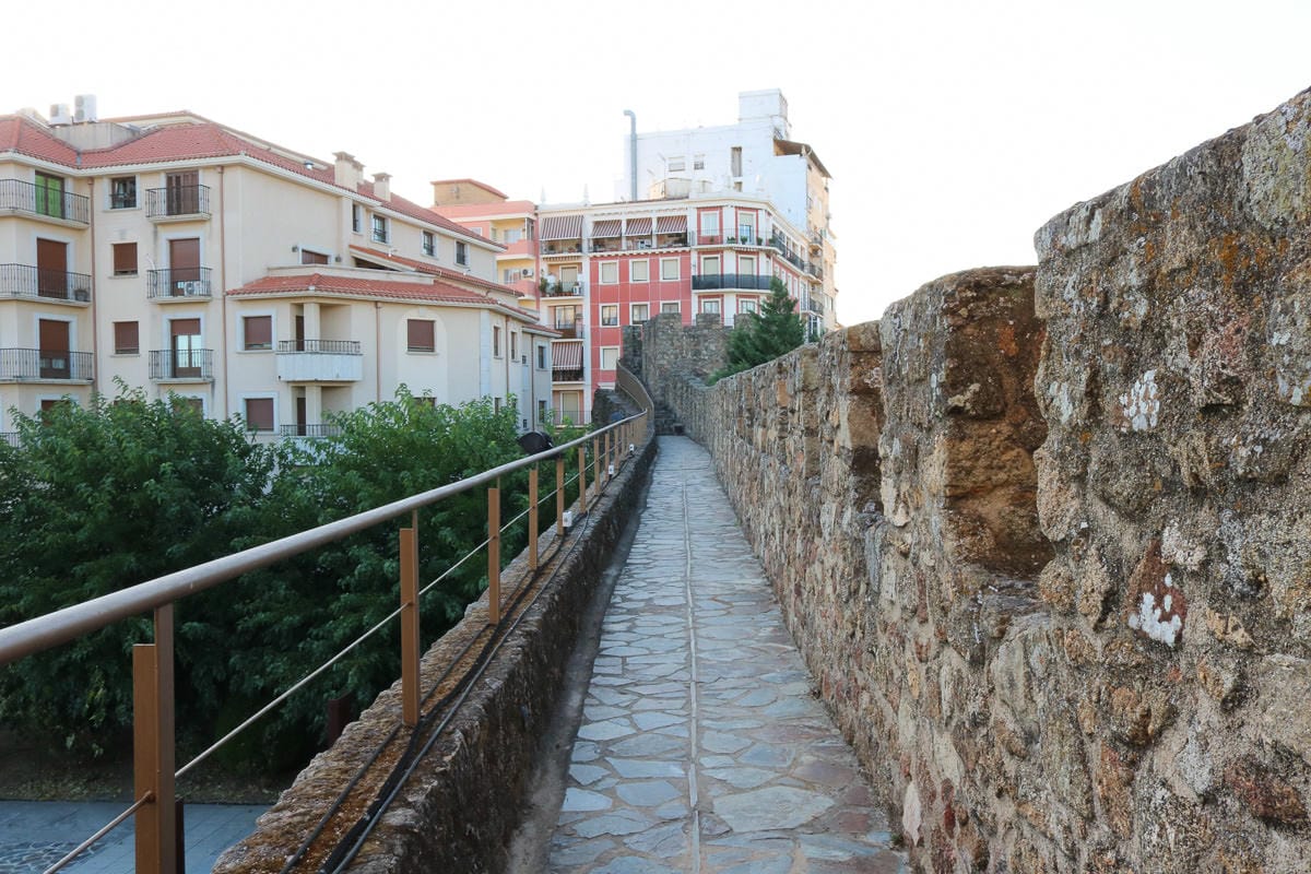 西班牙普拉森西亞自助｜景點交通住宿旅遊路線