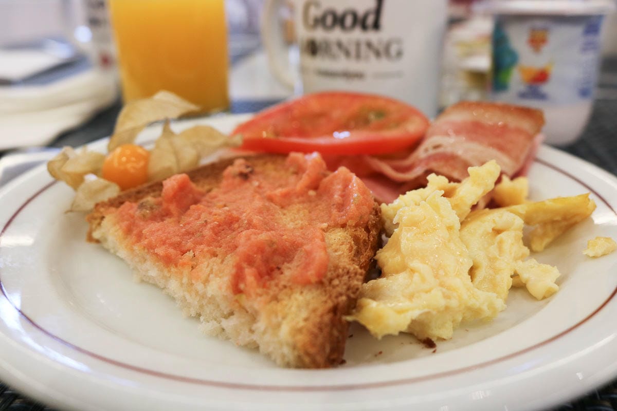 普拉森西亞推薦旅館 Hotel Exe Alfonso VIII 早餐CP破表房間大又寬敞