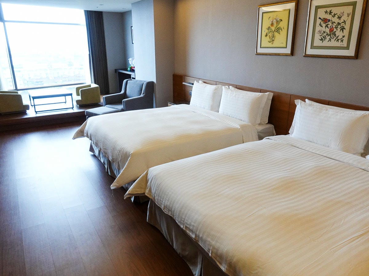 宜蘭悅川酒店自助餐不限時長輩超愛！紅白啤酒暢飲無限