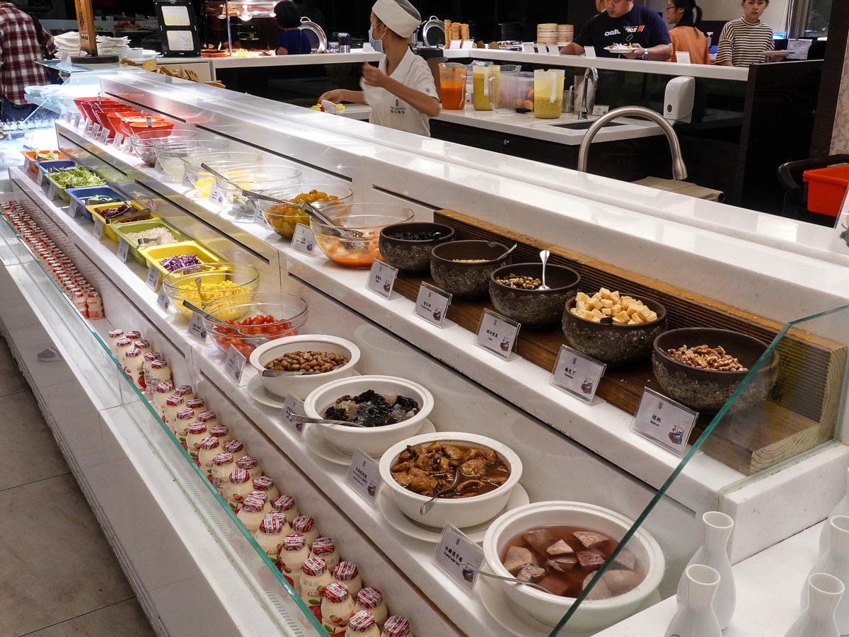 宜蘭悅川酒店自助餐不限時長輩超愛！紅白啤酒暢飲無限