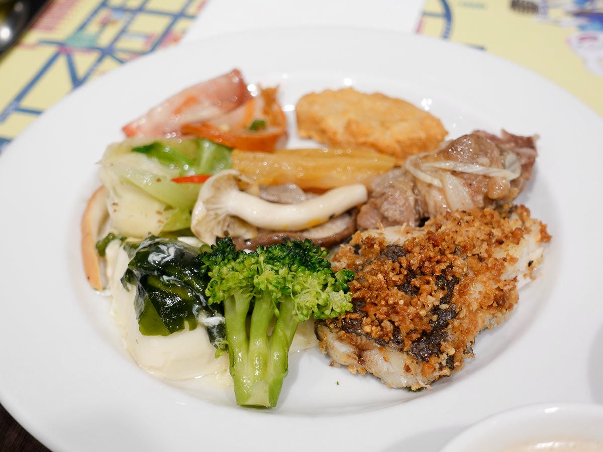 宜蘭悅川酒店自助餐不限時長輩超愛！紅白啤酒暢飲無限