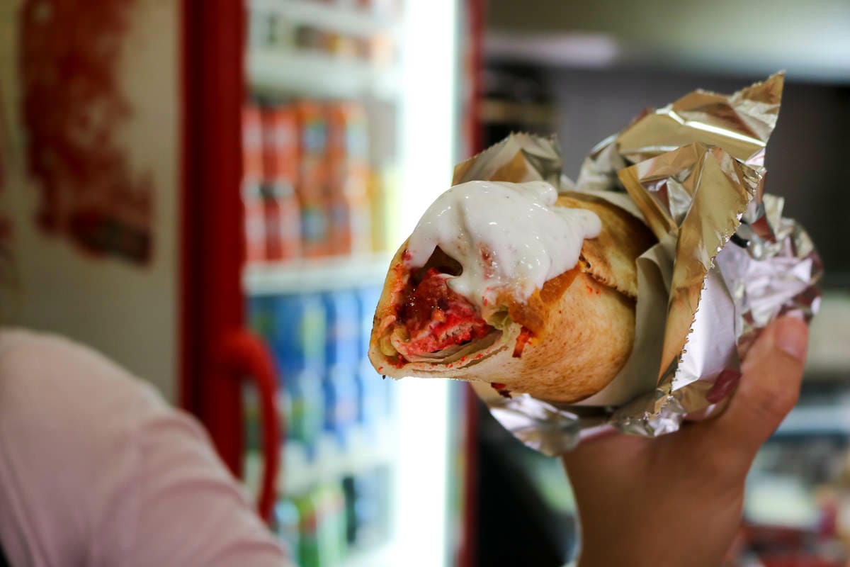 格拉納達美食推薦!沙威瑪土耳其烤肉天天吃都不膩誰能拒絕烤肉 - 第15張圖 格拉納達美食推薦!沙威瑪土耳其烤肉天天吃都不膩誰能拒絕烤肉