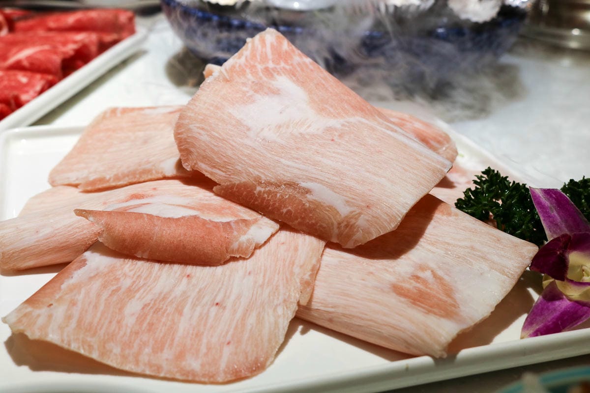 內湖美食火鍋首推天鍋宴西湖店 冷飲甜點自助取浮誇火鍋食材不馬虎