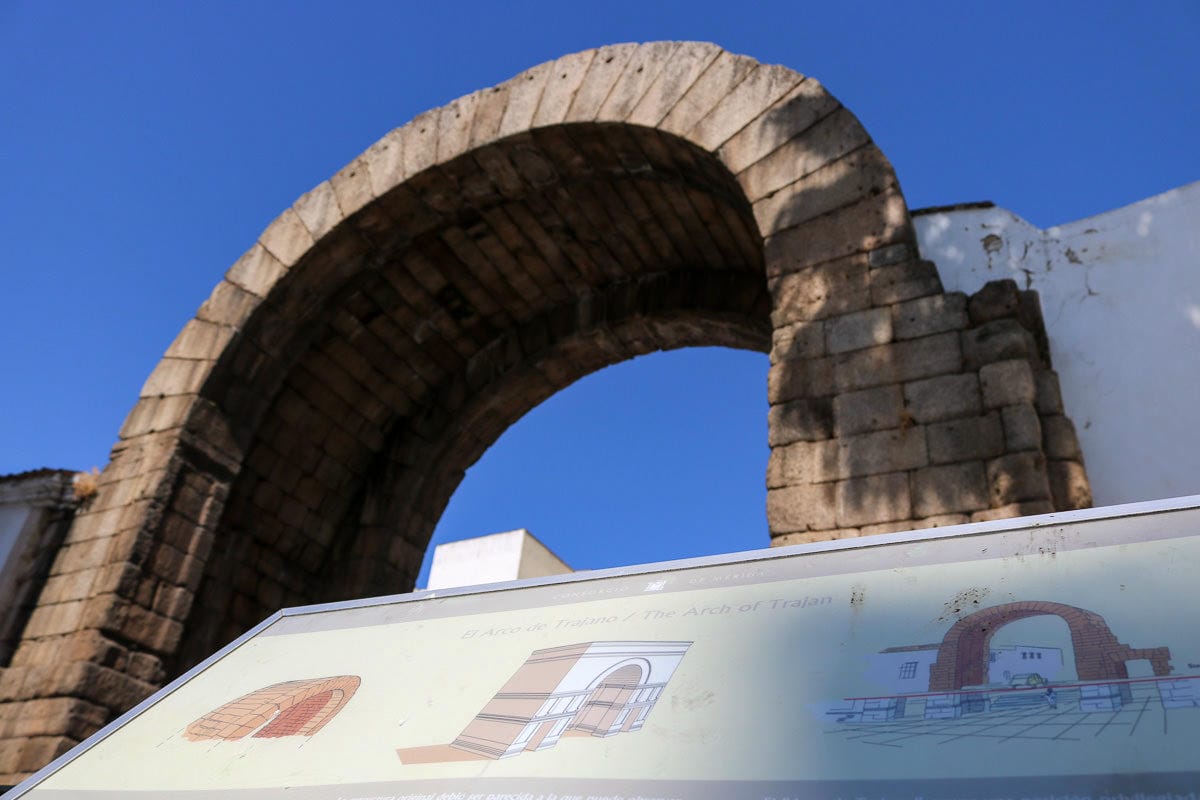 西班牙梅里達自助｜景點交通住宿旅遊路線 閃耀輝煌羅馬古城歷史