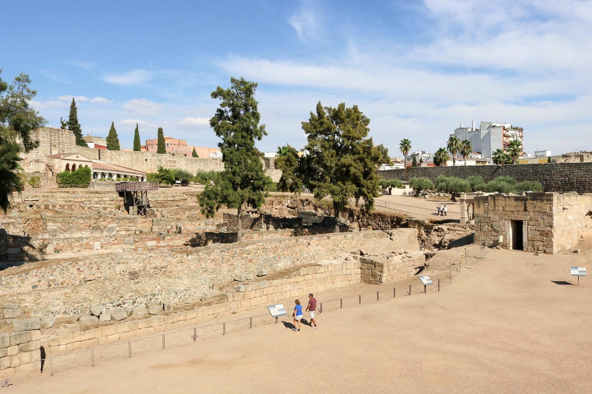 西班牙梅里達自助｜景點交通住宿旅遊路線 閃耀輝煌羅馬古城歷史