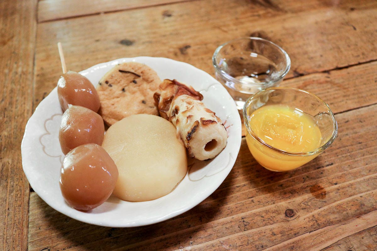 東京美食推薦折原商店｜日本酒專賣站著喝清酒配關東煮