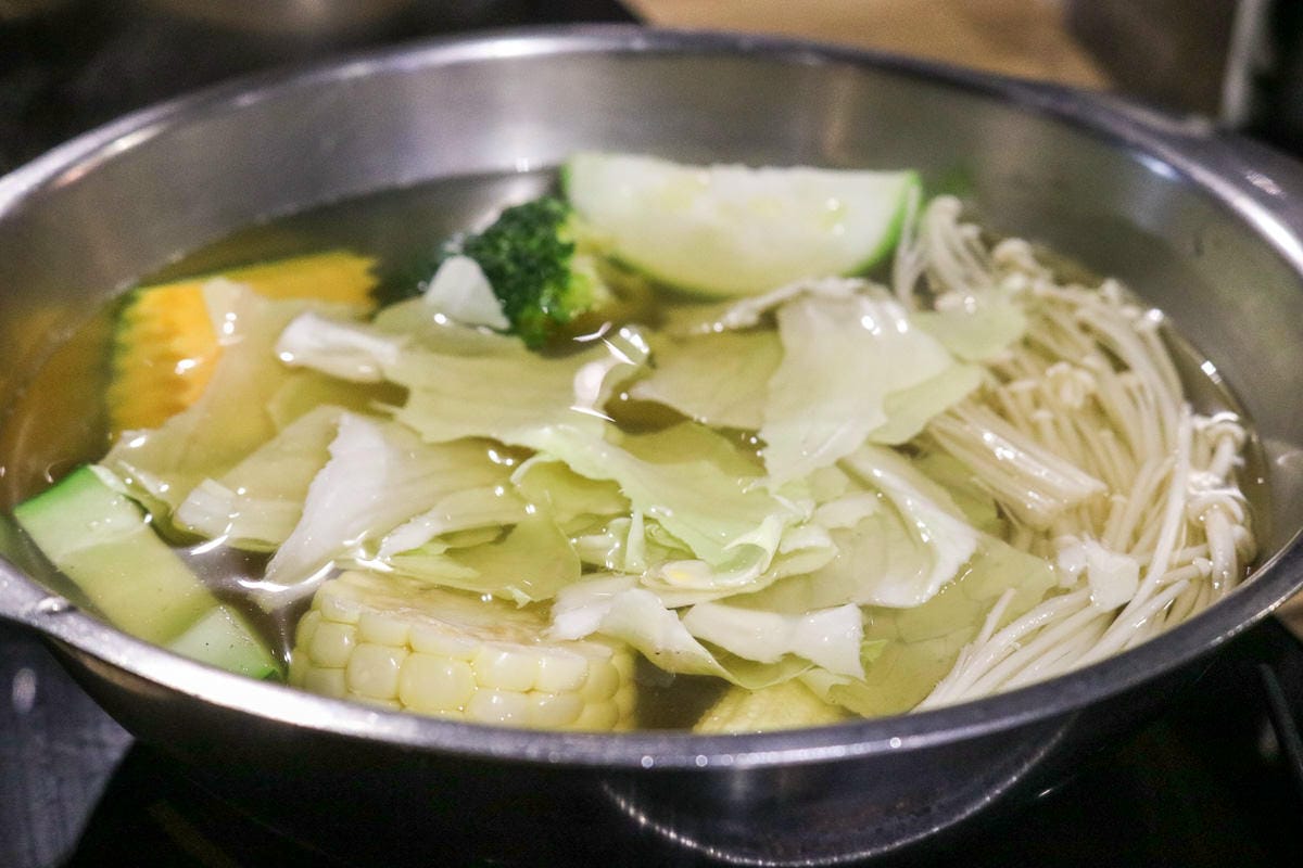 內湖火鍋 團緣涮涮屋精緻鍋物海鮮肉片高CP一人吃也自在