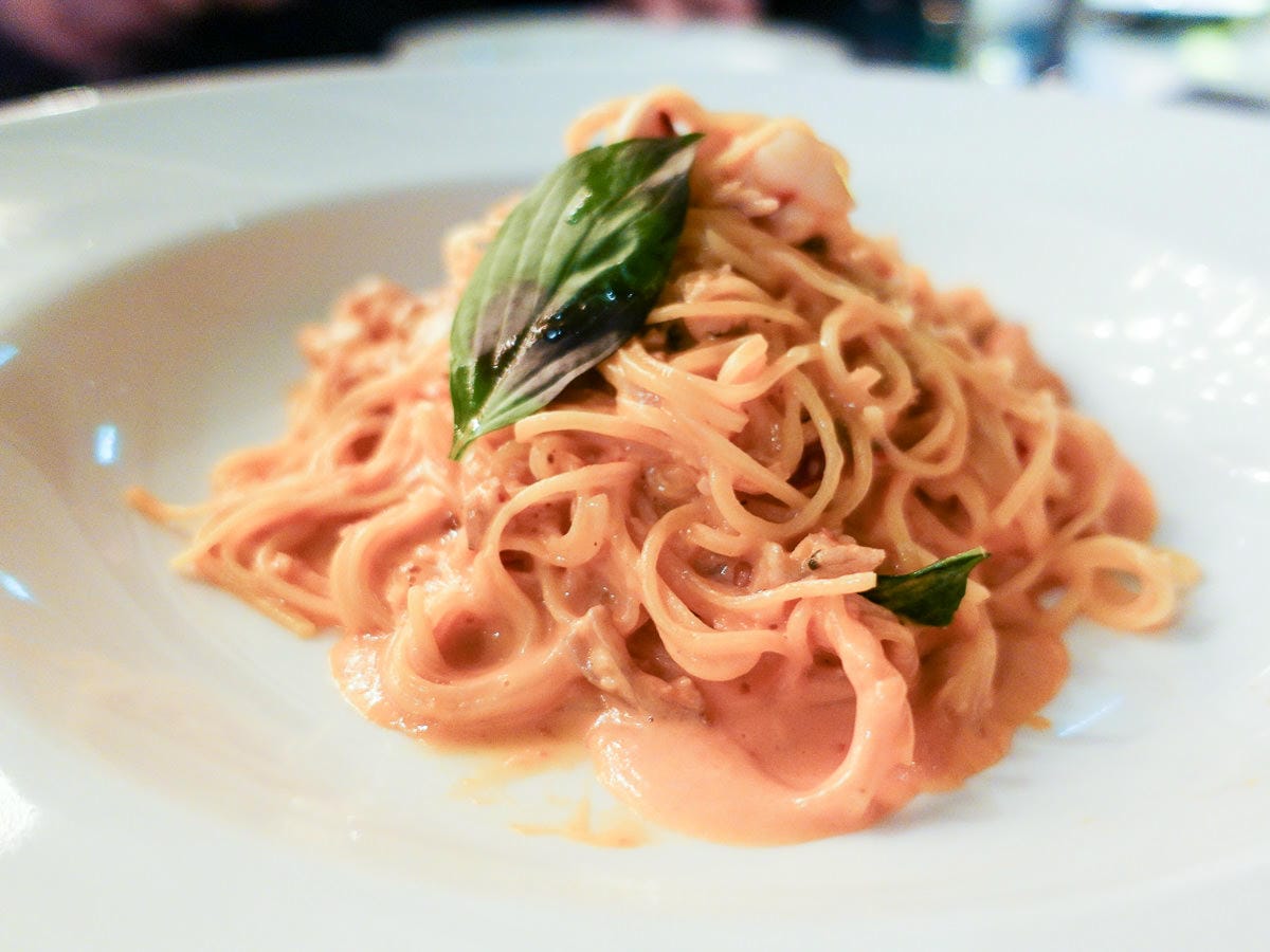 君悅ZIGA ZAGA義式料理餐點台北五星級還有樂團表演