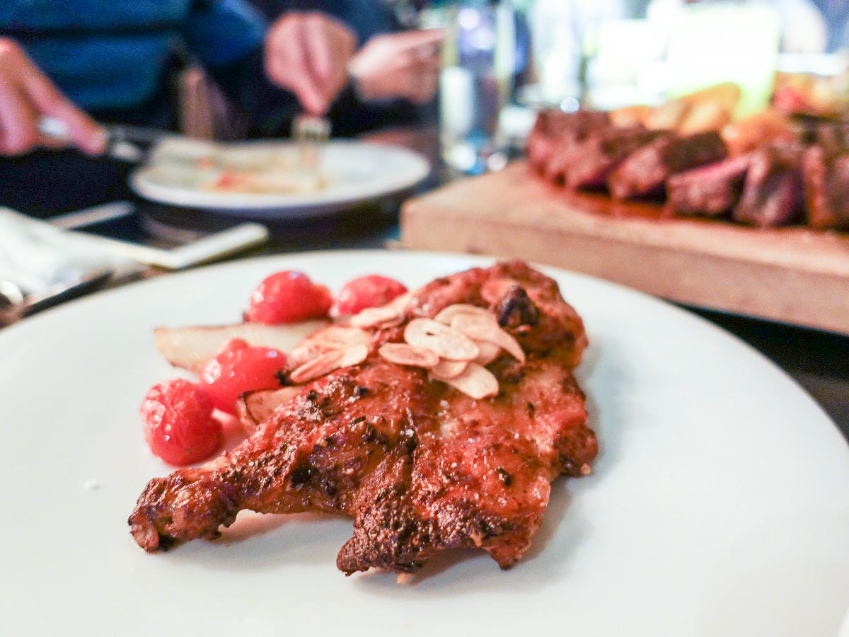 君悅ZIGA ZAGA義式料理餐點台北五星級還有樂團表演