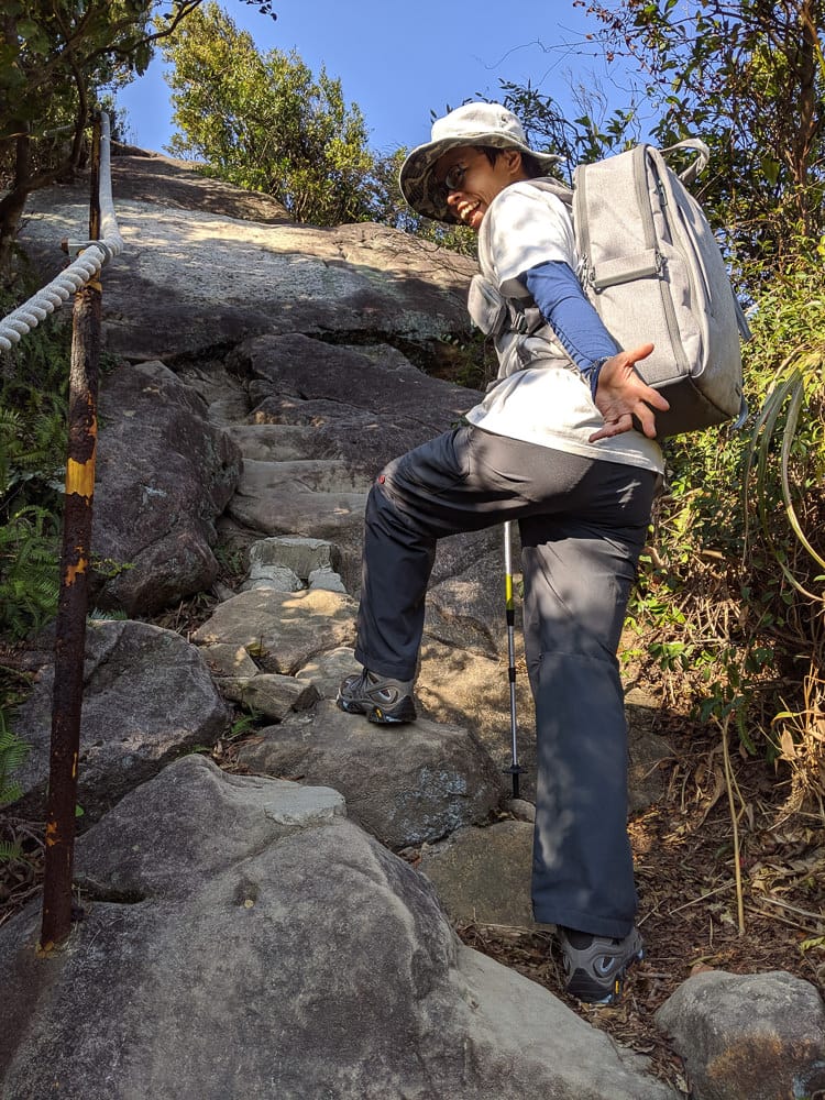 內湖剪刀石 大金面山稜線縱走步道手腳並用華麗登場