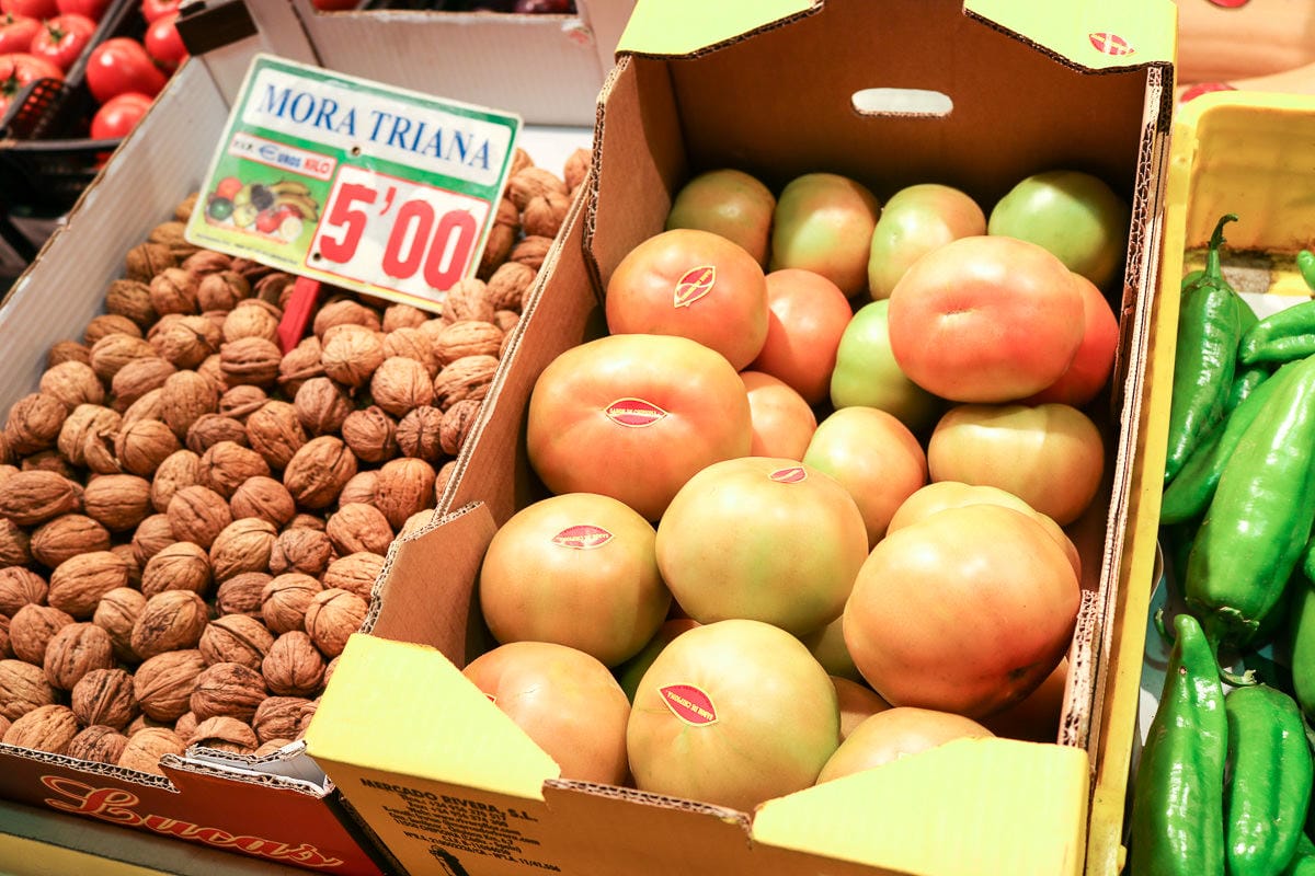 西班牙番茄種類好多，拉夫番茄、黑番茄、粉番茄、櫻桃番茄…該怎麼買？