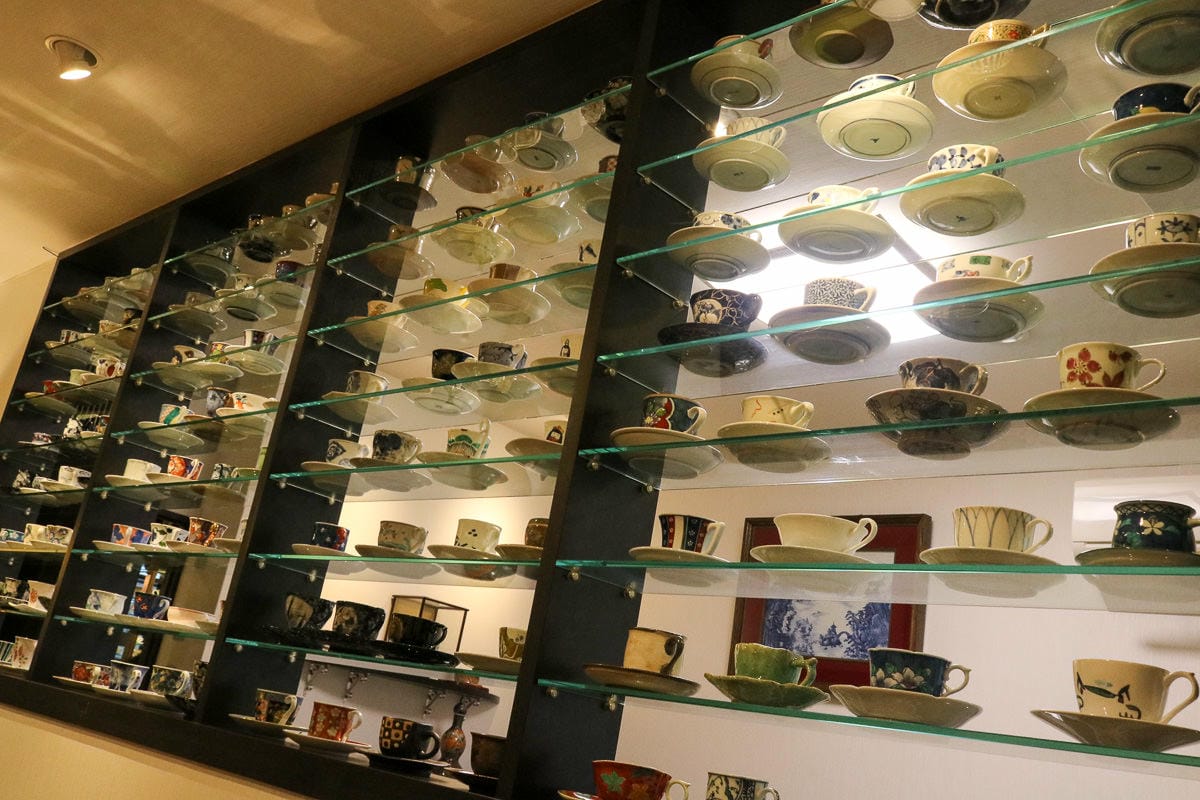 佐賀美食 Gallery 有田咖啡館與有田燒茶杯牆，在地限定美食與陶瓷隨你挑