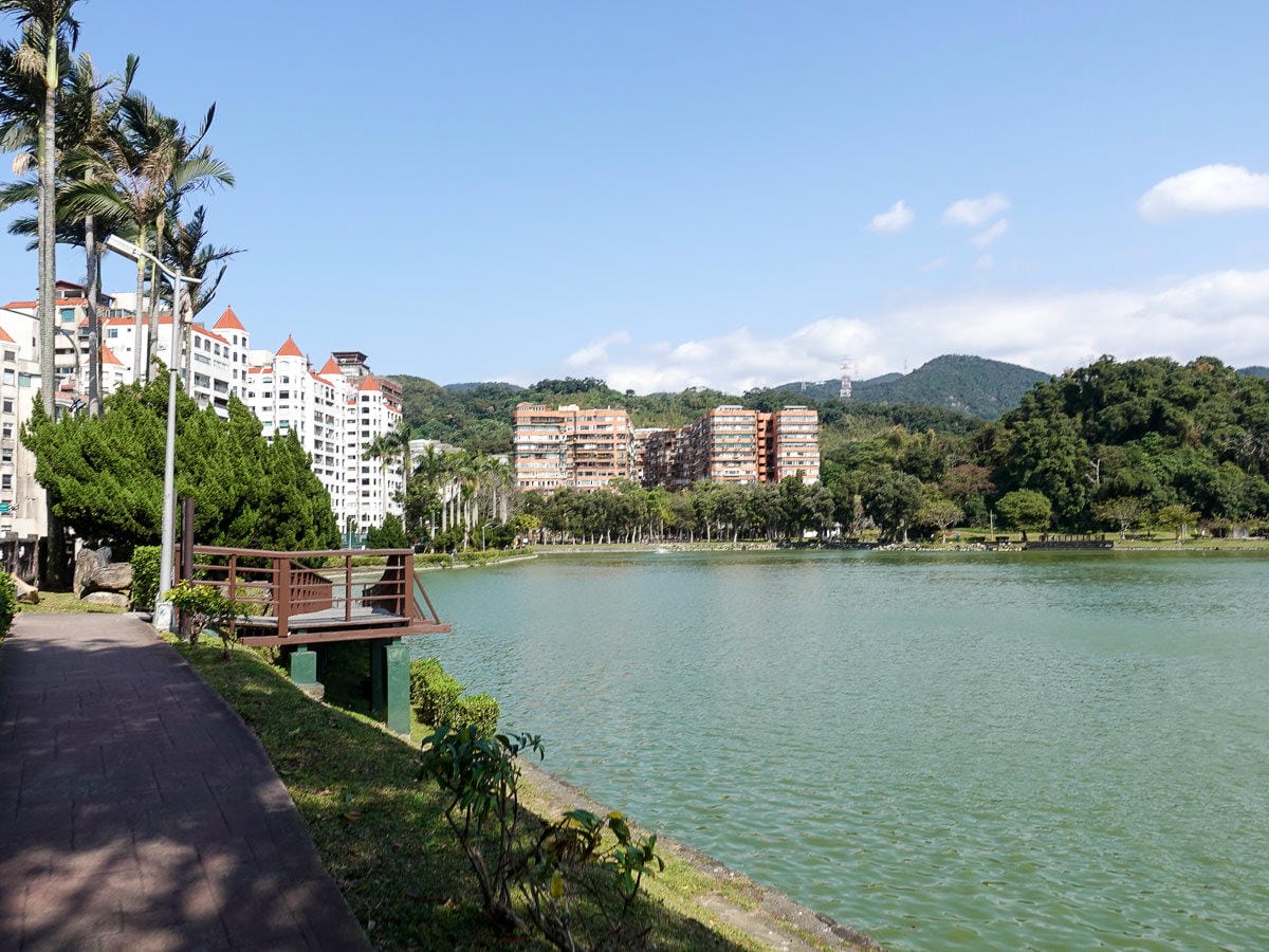 內湖金面山採石場大岩壁 路線飛簷走壁不回頭之Google地圖沒有的登山步道