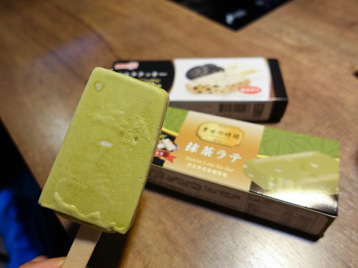 內湖火鍋 金鍋盃小火鍋吃肉吃海鮮湯底種類多 高品質寵物友善