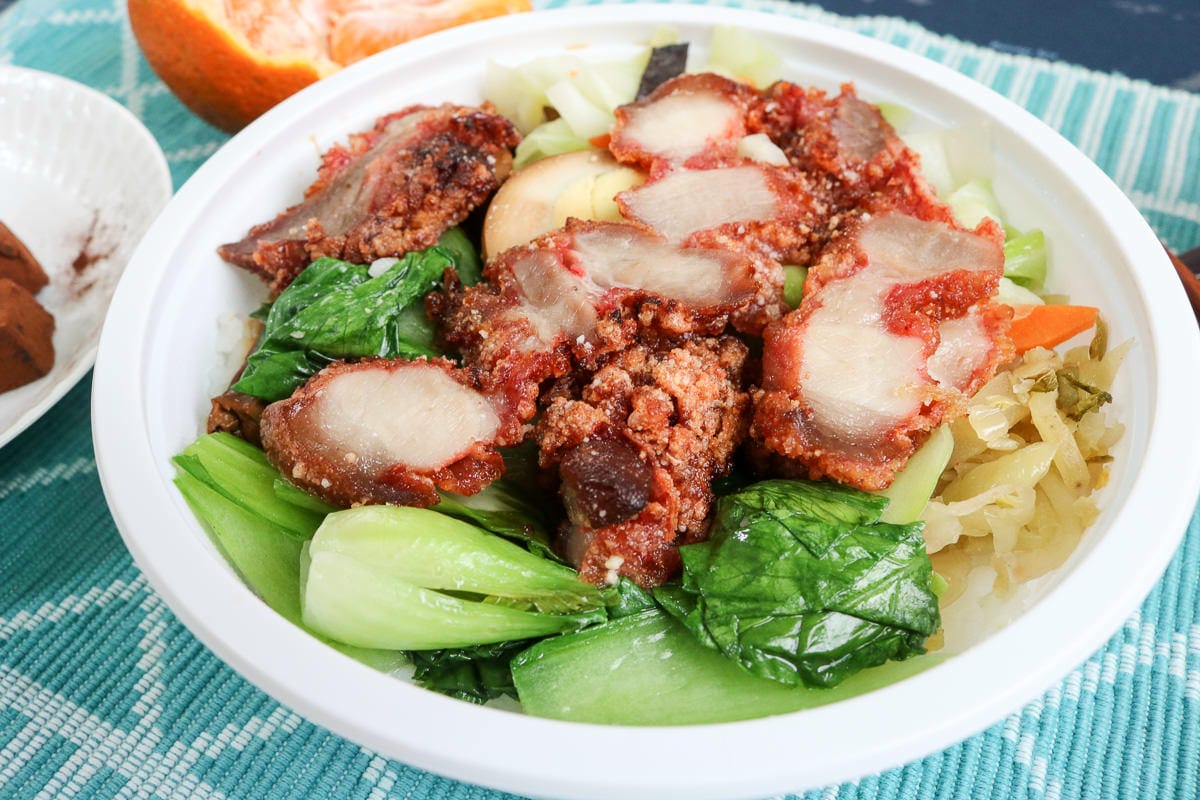 內湖綠葉飯包 價格實惠菜多份量足 內湖鄉民口中圓便當就是綠葉