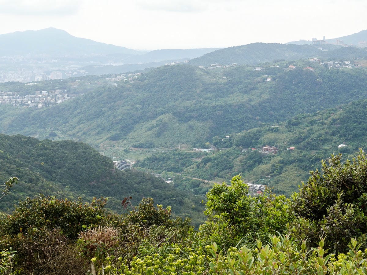 內湖龍船岩 開眼山 白石湖山 大邱田山登山步道一圈 太原始了不是台北市