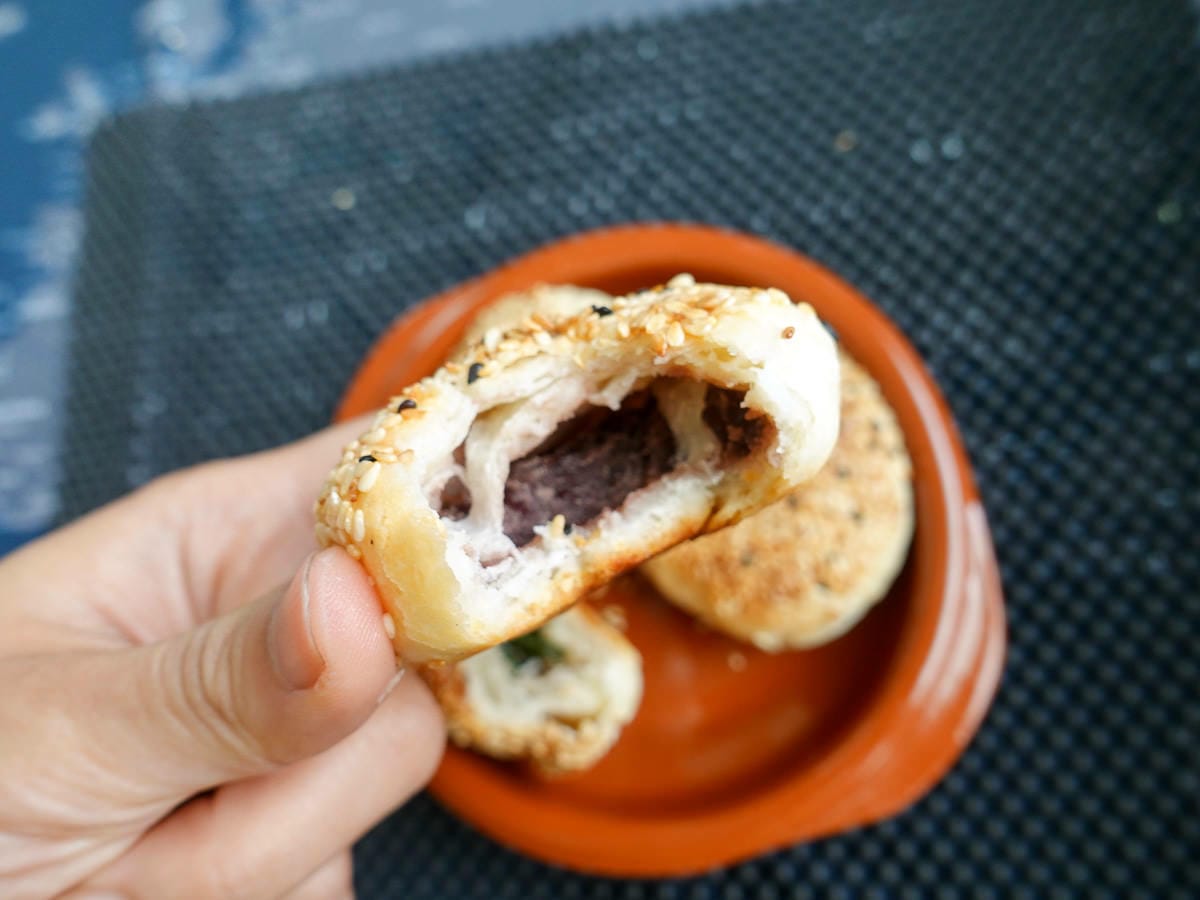 內湖湖光市場鹹酥餅紅豆餅 鼎鼎燒餅當早餐下午茶剛好